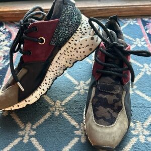 Steve Madden sneaker